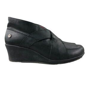 Mozo Women's Size 8 Gardena Black Leather Closed Toe Wedge Heel Ankle Work Shoes